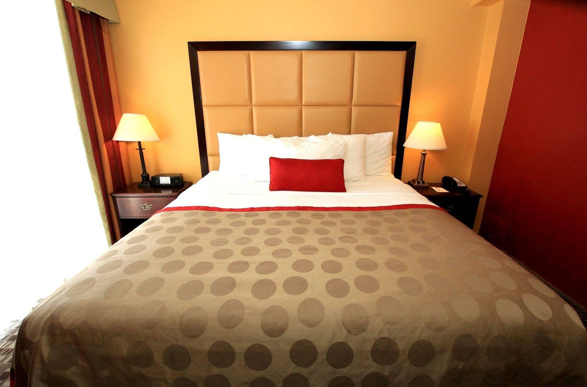 Delta Hotels By Marriott Denver Thornton ノースグレン エクステリア 写真