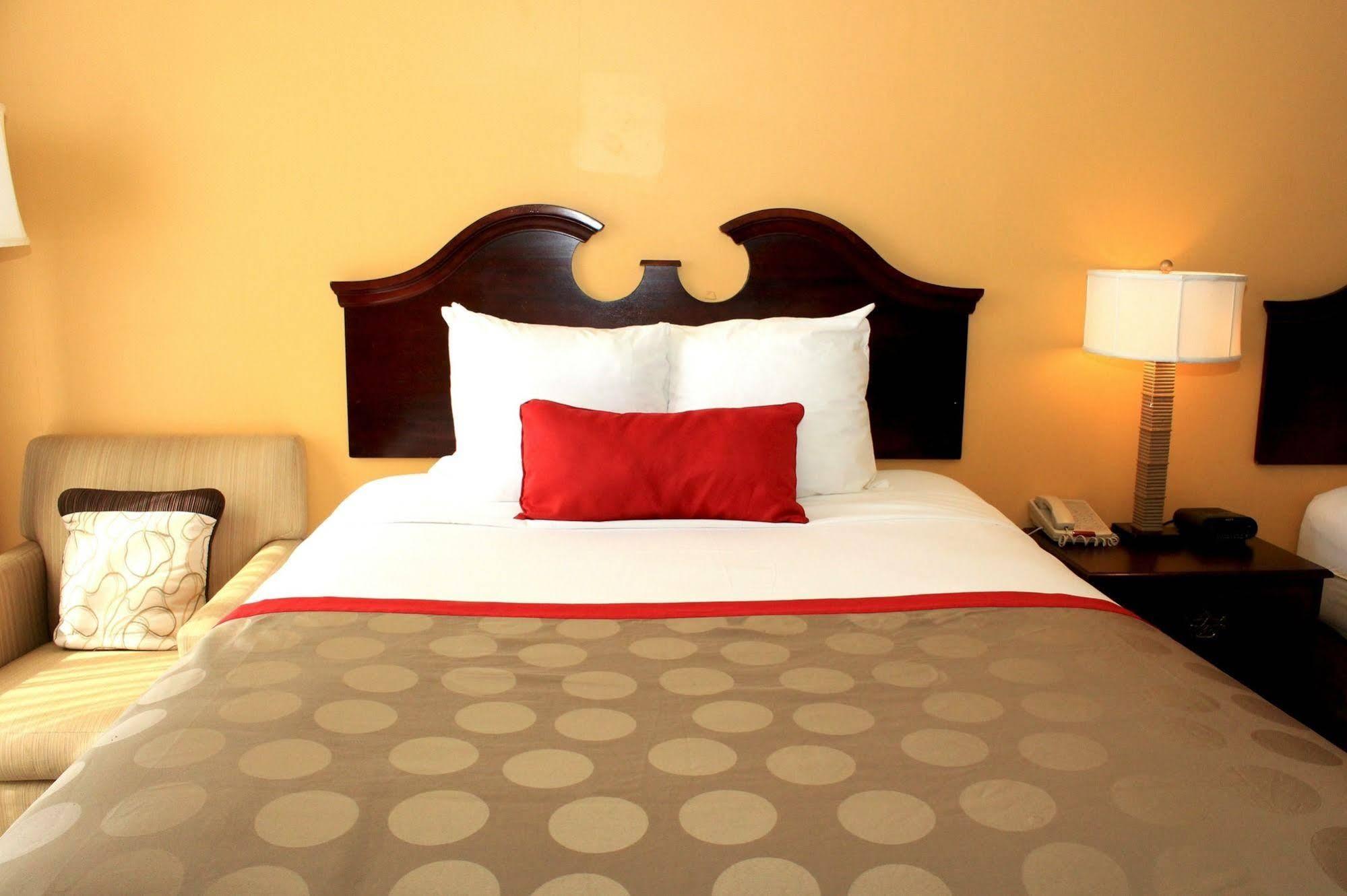 Delta Hotels By Marriott Denver Thornton ノースグレン エクステリア 写真