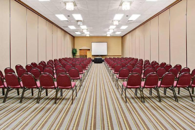 Delta Hotels By Marriott Denver Thornton ノースグレン エクステリア 写真