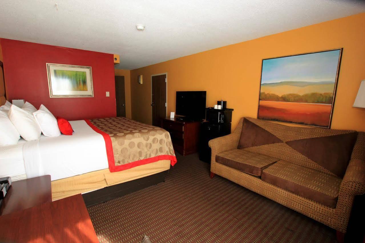 Delta Hotels By Marriott Denver Thornton ノースグレン エクステリア 写真