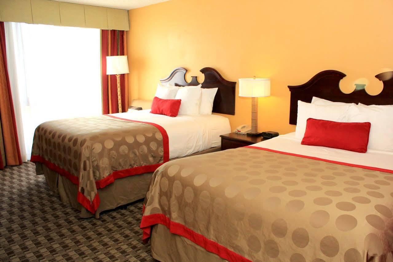 Delta Hotels By Marriott Denver Thornton ノースグレン エクステリア 写真