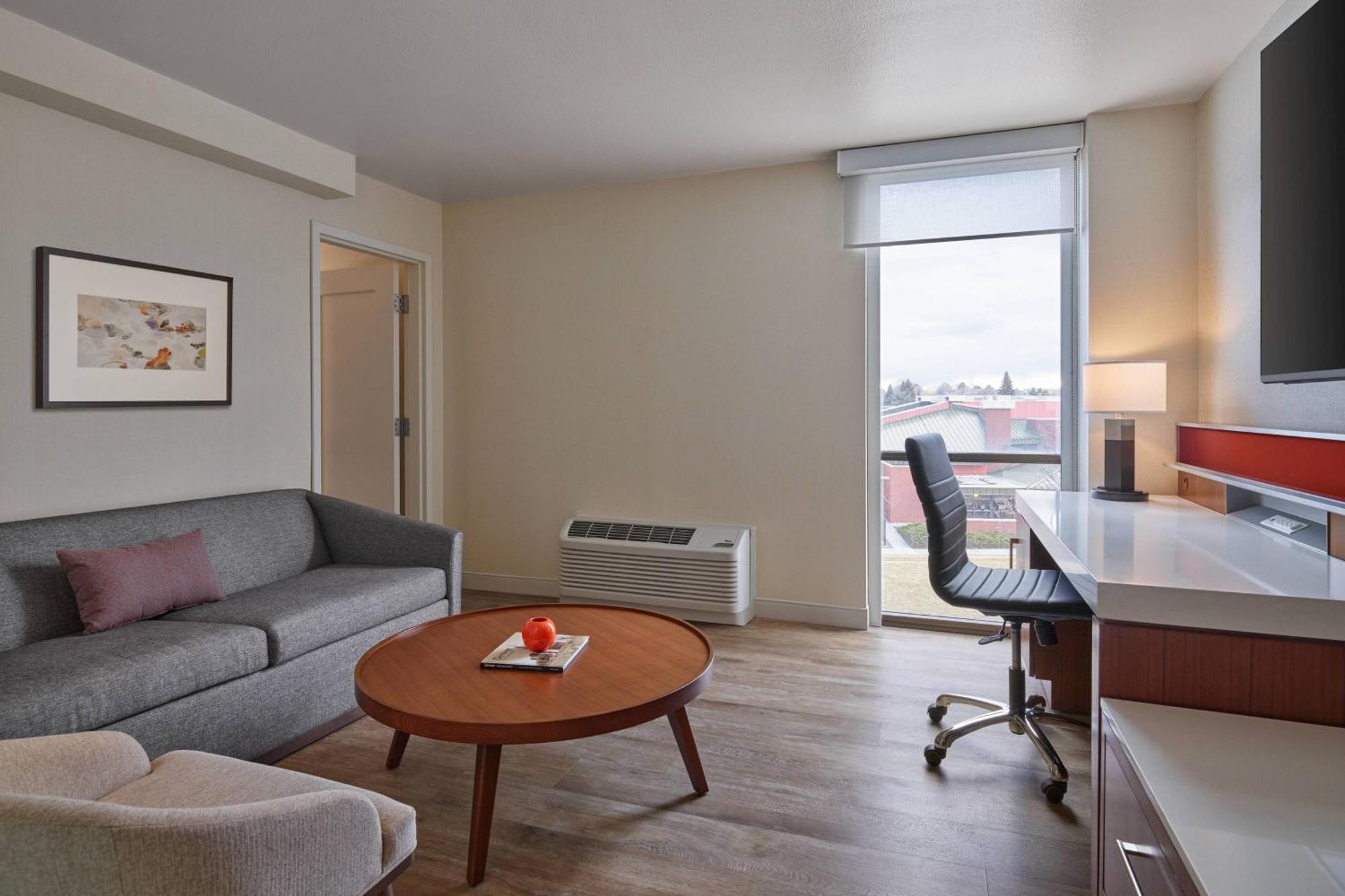 Delta Hotels By Marriott Denver Thornton ノースグレン エクステリア 写真