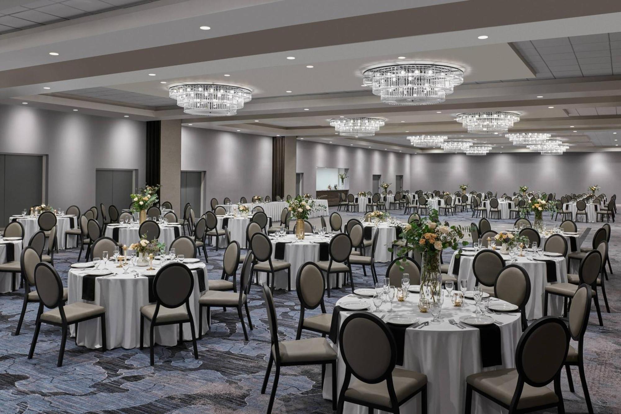 Delta Hotels By Marriott Denver Thornton ノースグレン エクステリア 写真