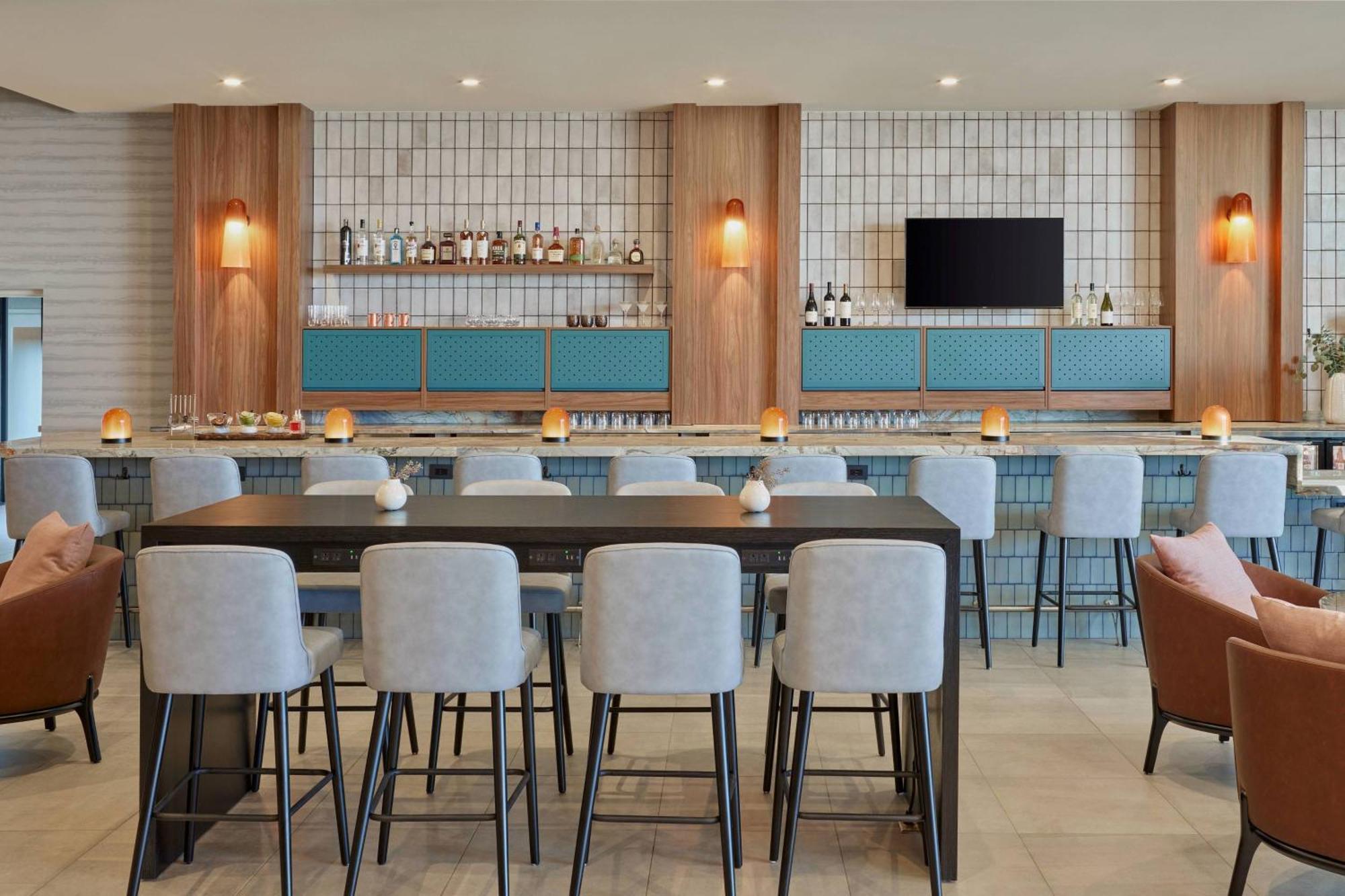 Delta Hotels By Marriott Denver Thornton ノースグレン エクステリア 写真