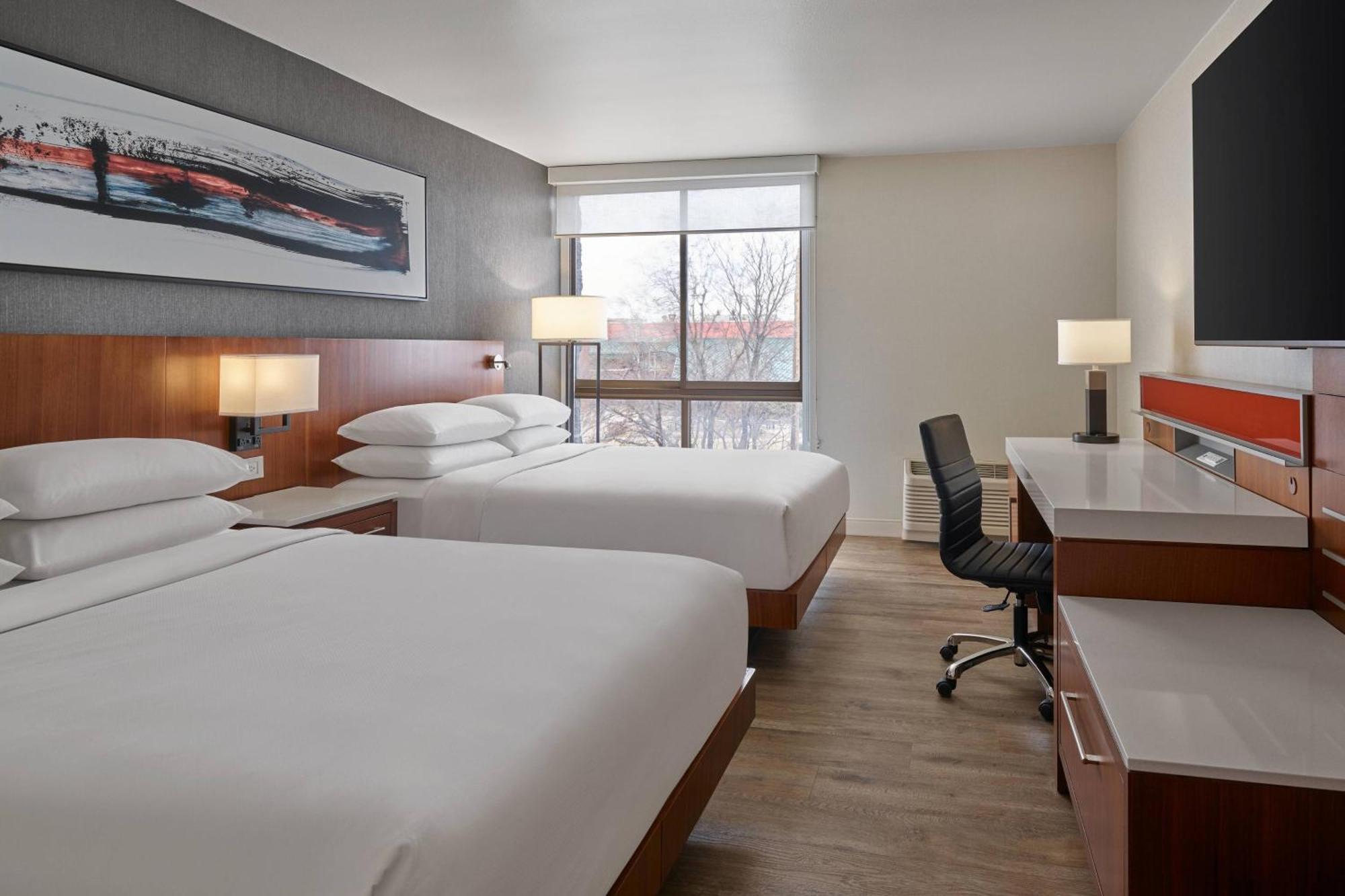 Delta Hotels By Marriott Denver Thornton ノースグレン エクステリア 写真