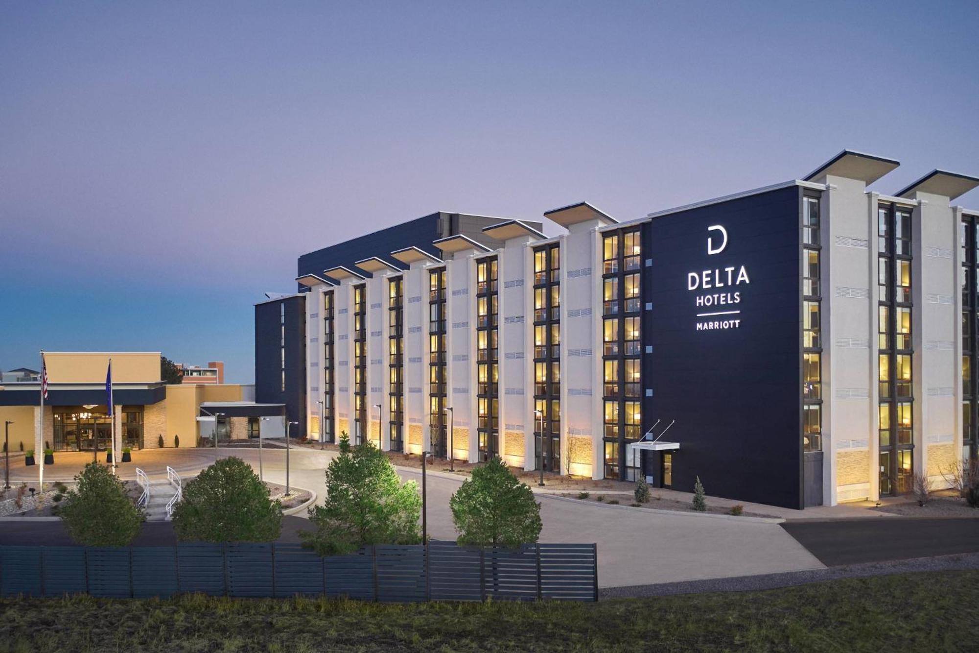 Delta Hotels By Marriott Denver Thornton ノースグレン エクステリア 写真