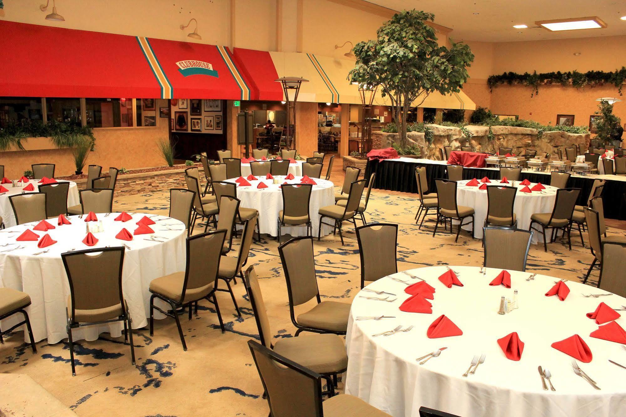 Delta Hotels By Marriott Denver Thornton ノースグレン エクステリア 写真